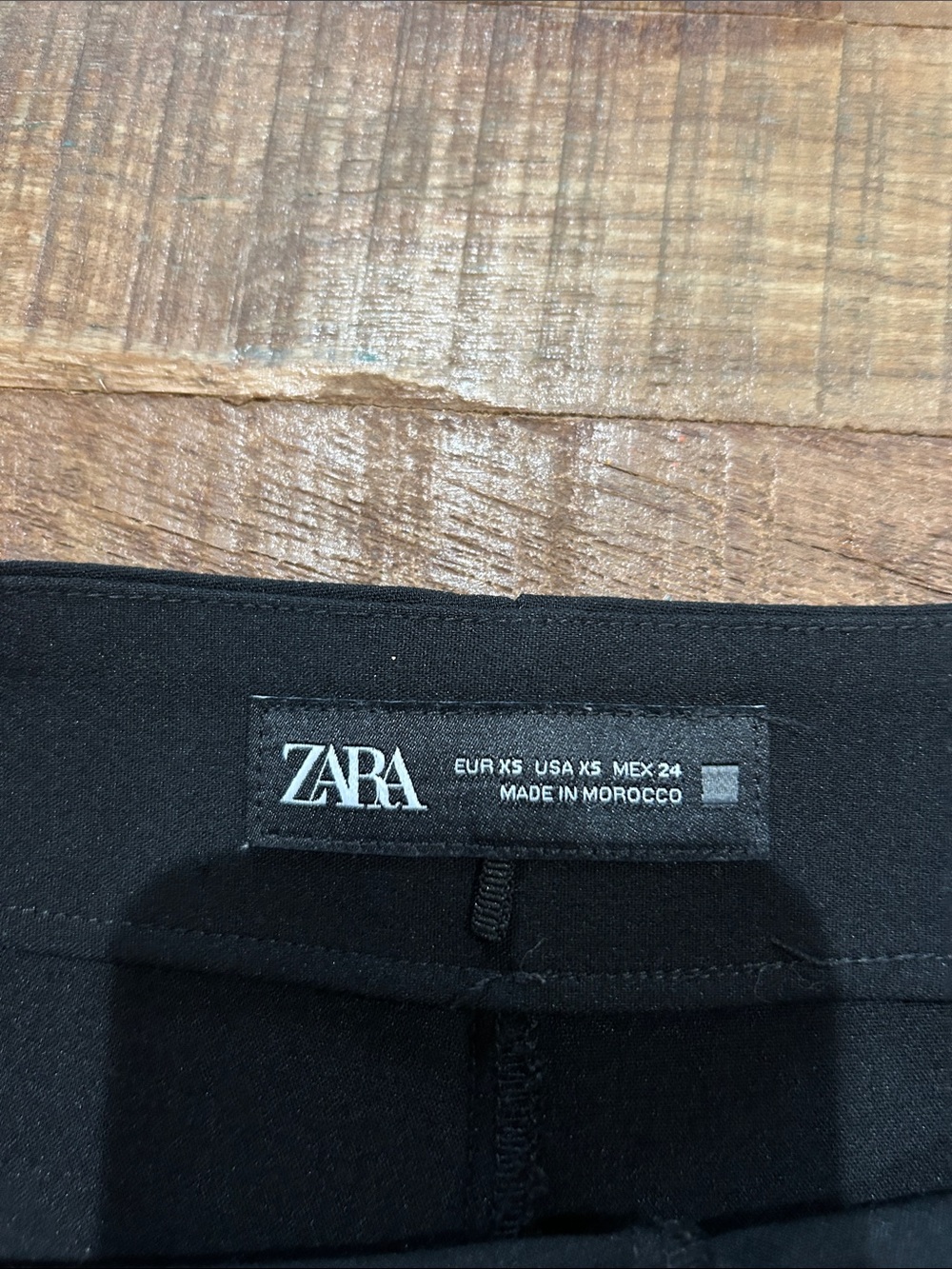 Zara Black Tailored Skort - Picture 2 of 3